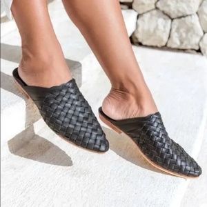 Liberte Prague Woven Mule